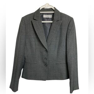 Tahari Fitted Gray Blazer w 3 Button Closure, Pocket, Lined